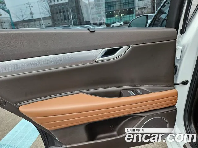 Genesis G80 Бензин 2.5 турбо 2WD — Фото автомобиля 16