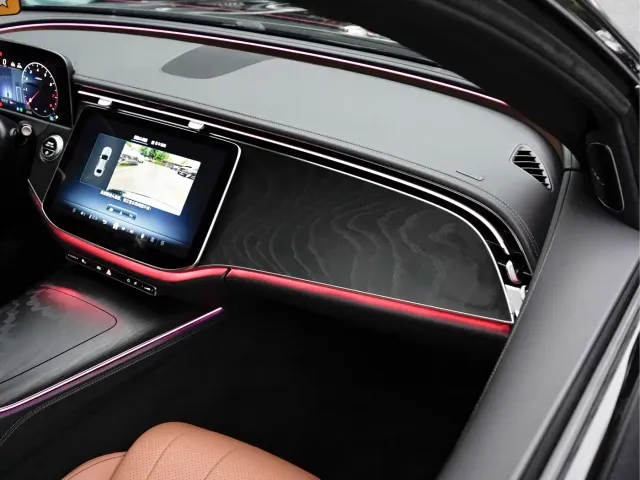 Mercedes-Benz E-Class — Фото автомобиля 17