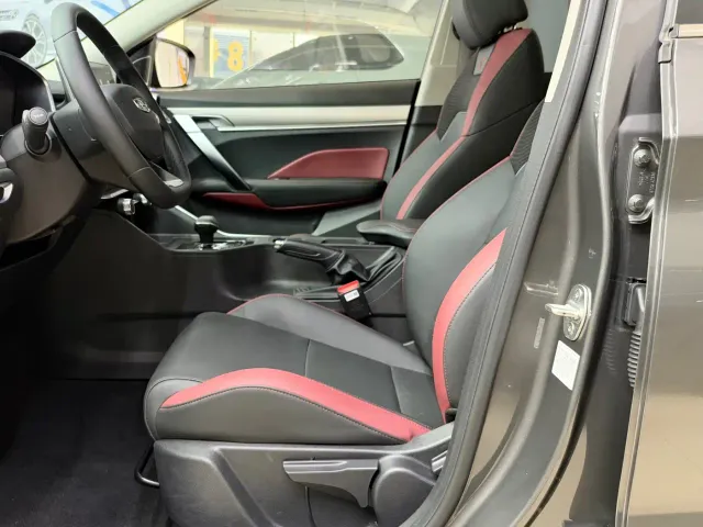Geely Binyue — Фото автомобиля 13