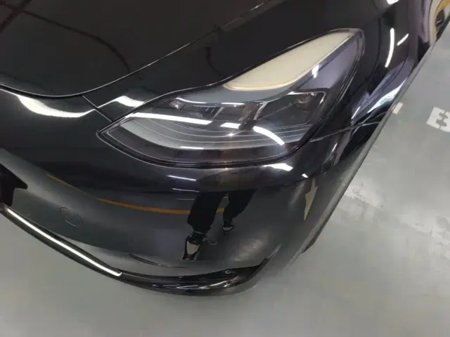 Tesla Model Y — Фото автомобиля 23