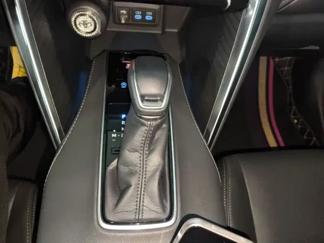 Toyota Harrier — Фото автомобиля 9