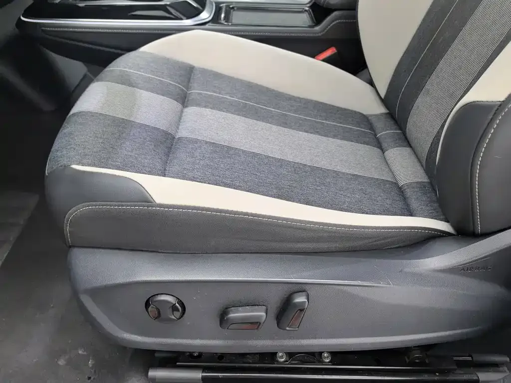 Volkswagen ID.4 CROZZ 2022 Long Range PURE+ Edition — Фото автомобиля 20