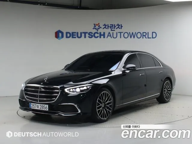 Фотография автомобиля — Mercedes-Benz S-Class