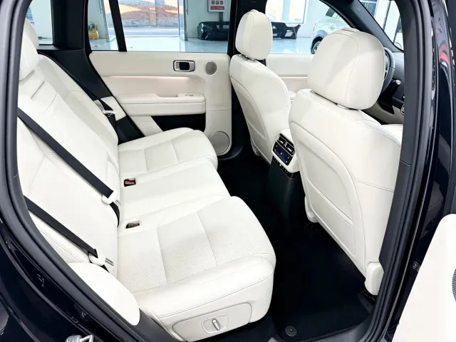Li Auto L6 — Фото автомобиля 4