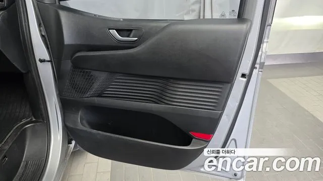 Hyundai Staria — Фото автомобиля 14