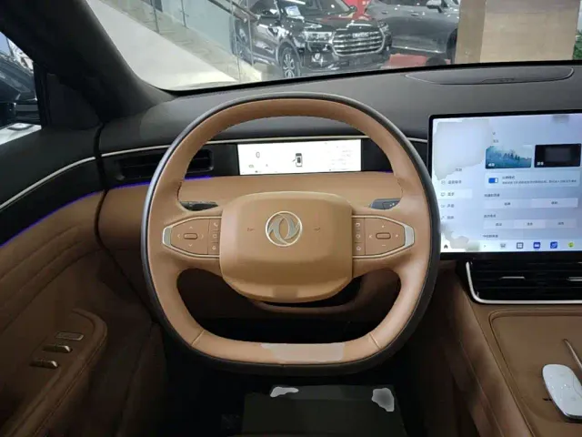 Dongfeng Aeolus L8 — Фото автомобиля 10