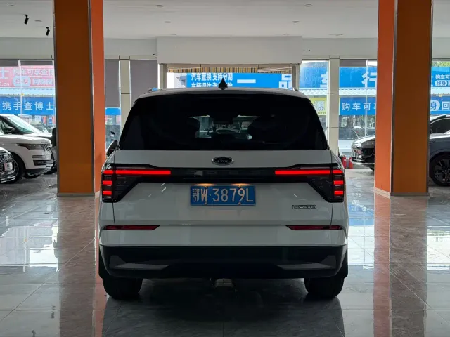 Ford Edge — Фото автомобиля 21