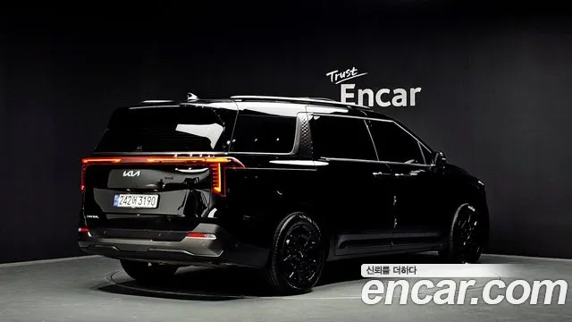Фотография автомобиля — Kia Canival