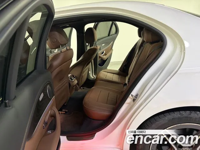 Mercedes-Benz E-Class W213 — Фото автомобиля 8