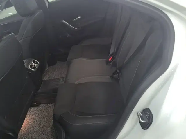 Mercedes-Benz A-Class — Фото автомобиля 16