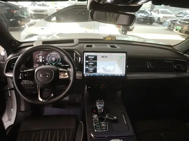 GAC Trumpchi GS8 — Фото автомобиля 9
