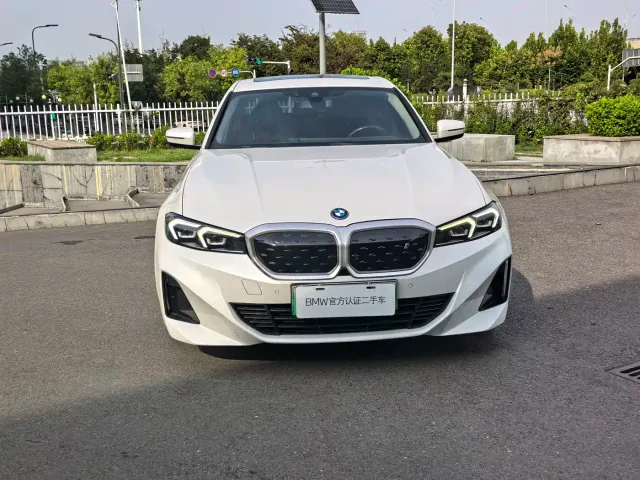 BMW i3 — Фото автомобиля 2
