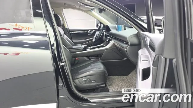 Genesis GV80 — Фото автомобиля 17