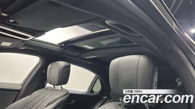 Mercedes-Benz S-Class — Фото автомобиля 16