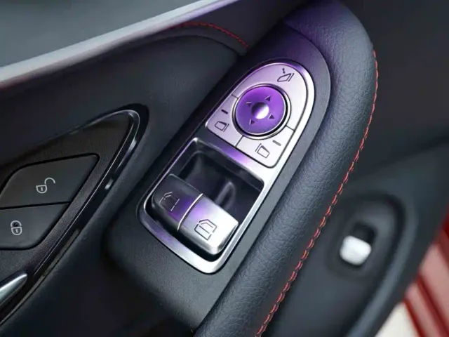 Mercedes-Benz C-Class — Фото автомобиля 9
