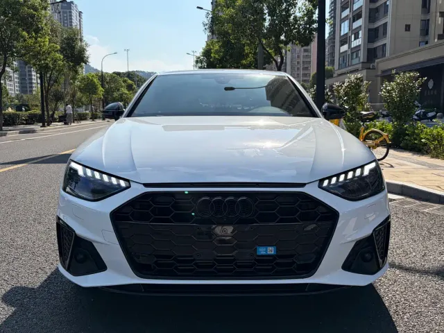 Audi A4L — Фото автомобиля 2