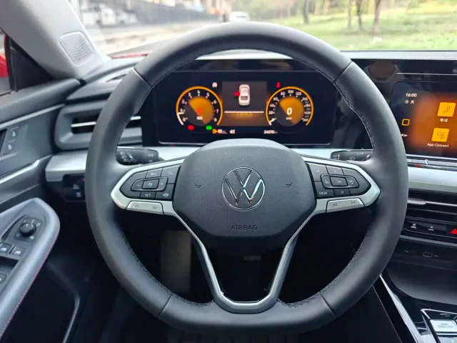 Volkswagen Lamando — Фото автомобиля 12