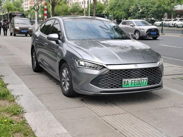 Фотография автомобиля — BYD Qin PLUS