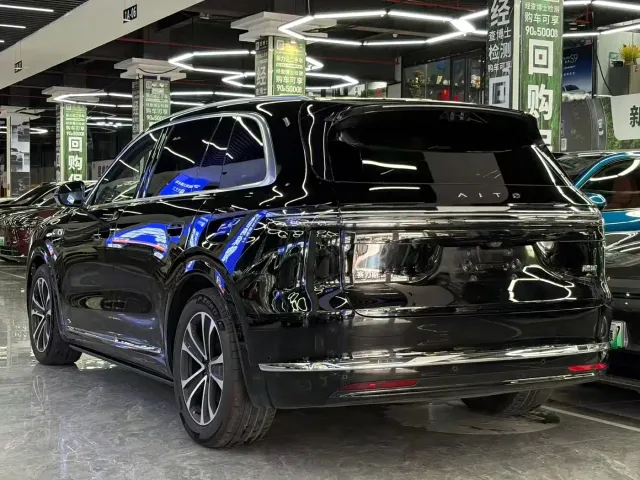 Aito M7 — Фото автомобиля 17