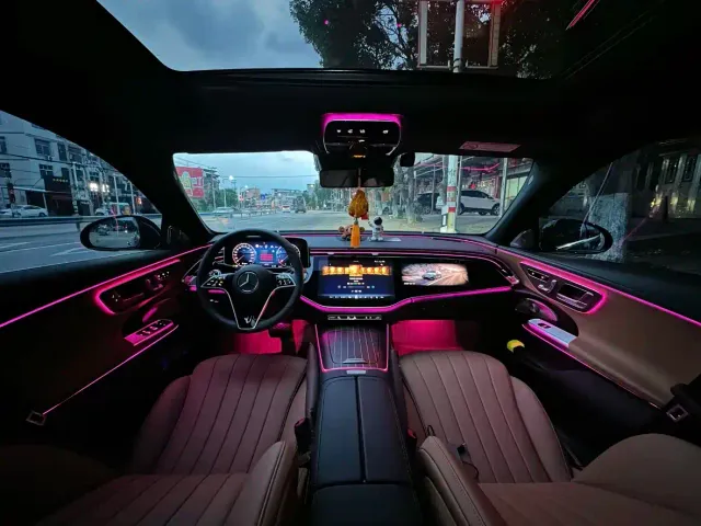Mercedes-Benz E-Class — Фото автомобиля 8