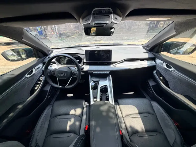 Geely Xingrui — Фото автомобиля 11