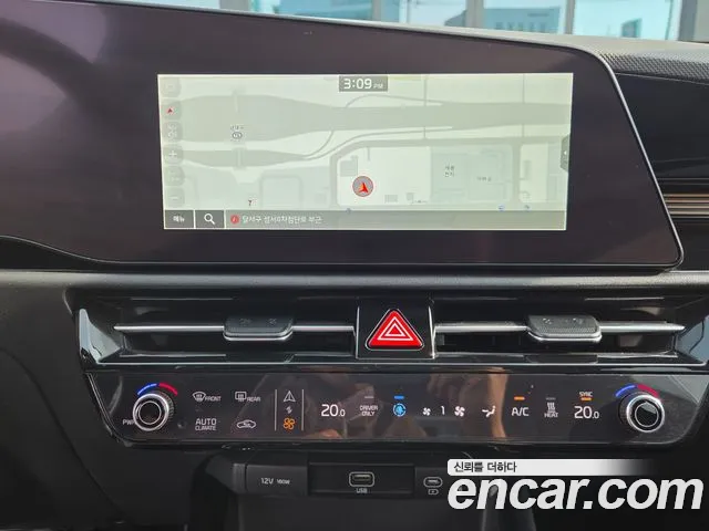Kia Niro — Фото автомобиля 14