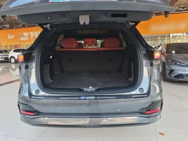 Changan CS75 Plus — Фото автомобиля 18
