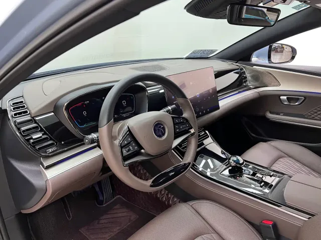BYD Han — Фото автомобиля 15