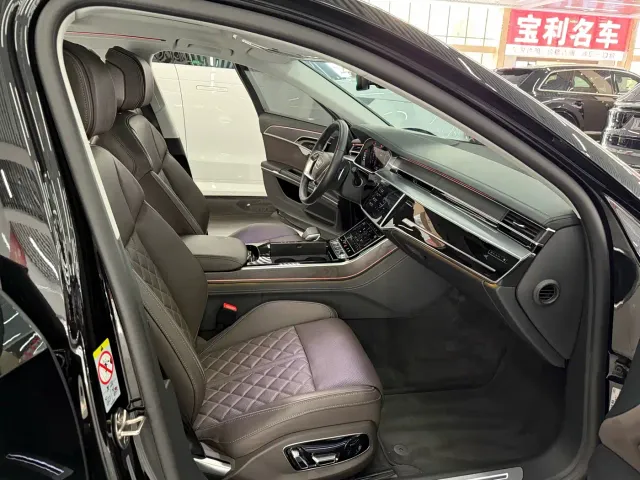 Audi A8 — Фото автомобиля 13