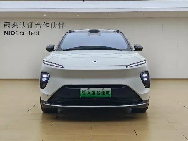 Nio ES8 — Фото автомобиля 5