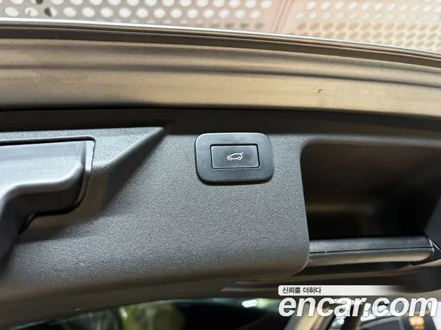 Land Rover Discovery Sport Generation 2 — Фото автомобиля 16