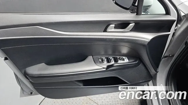 Kia K5 Новый K5 3 поколение 2.0 LPi(Для проката) — Фото автомобиля 24