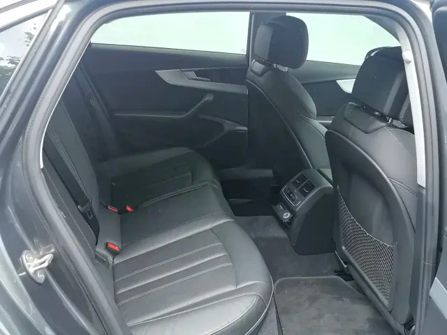 Audi A4L — Фото автомобиля 8