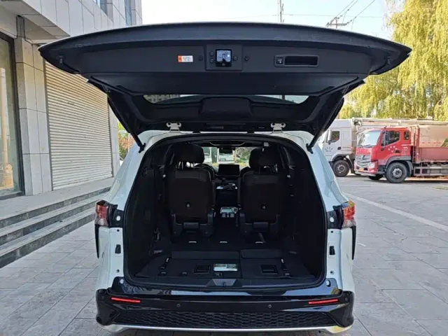 Toyota Granvia — Фото автомобиля 18