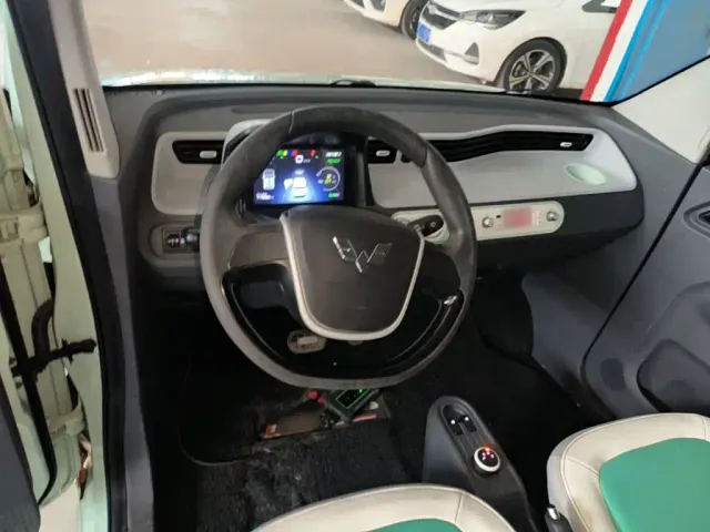 Wuling Hongguang Mini EV — Фото автомобиля 10