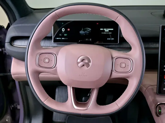 Nio EC6 — Фото автомобиля 14