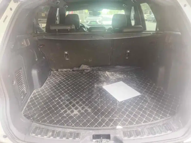 Land Rover Discovery Sport — Фото автомобиля 5