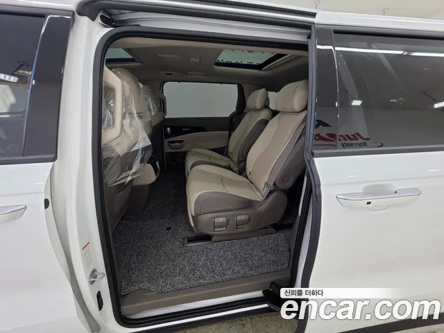 Kia Carnival 4th Gen — Фото автомобиля 9