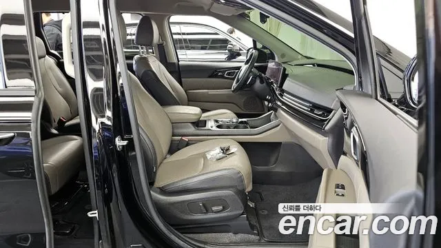 Kia Canival Новый Carnival 4 поколение Дизель 9 мест Signature — Фото автомобиля 11