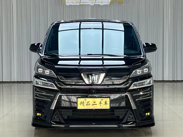 Toyota Vellfire — Фото автомобиля 2