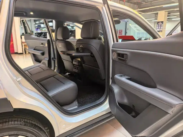 Toyota BoZhi 3X — Фото автомобиля 8