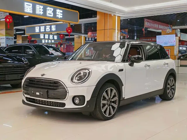 Фотография автомобиля — MINI Clubman