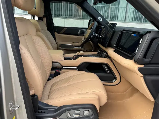 BYD FangChengBao Leopard 8 — Фото автомобиля 9