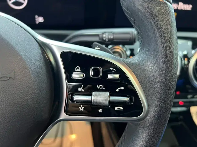 Mercedes-Benz A-Class — Фото автомобиля 14