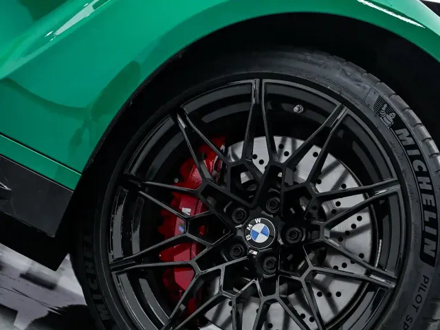 BMW M4 — Фото автомобиля 10