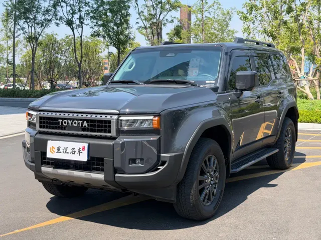 Фотография автомобиля — Toyota Prado