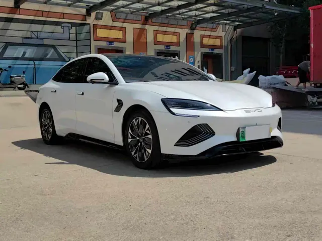 BYD Seal — Фото автомобиля 3