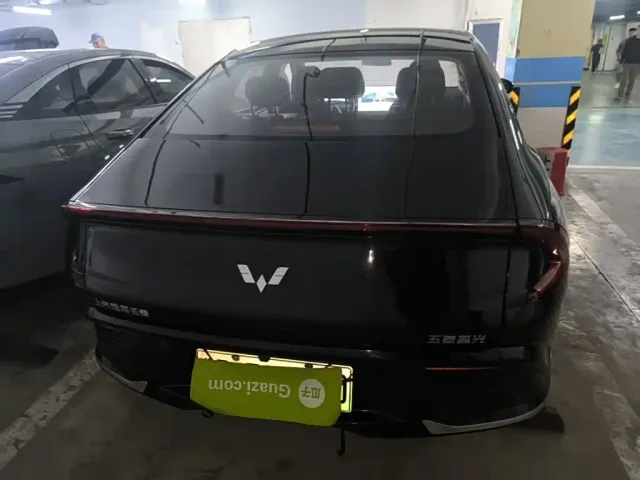 Wuling Starlight — Фото автомобиля 5