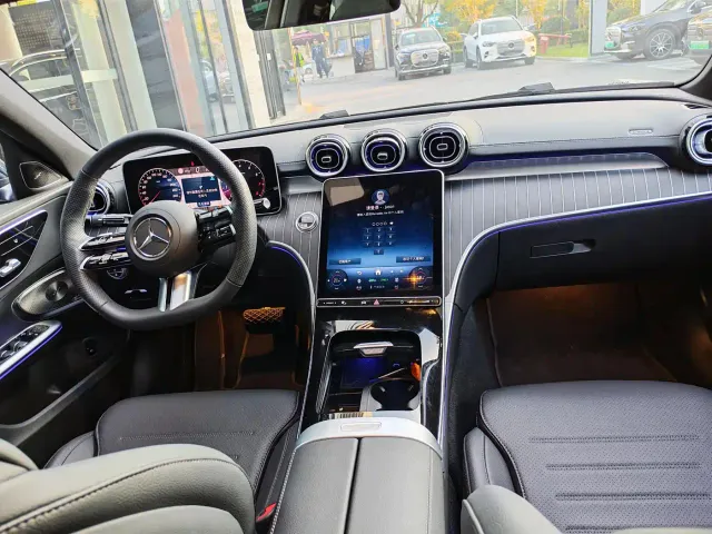 Mercedes-Benz C-Class — Фото автомобиля 8