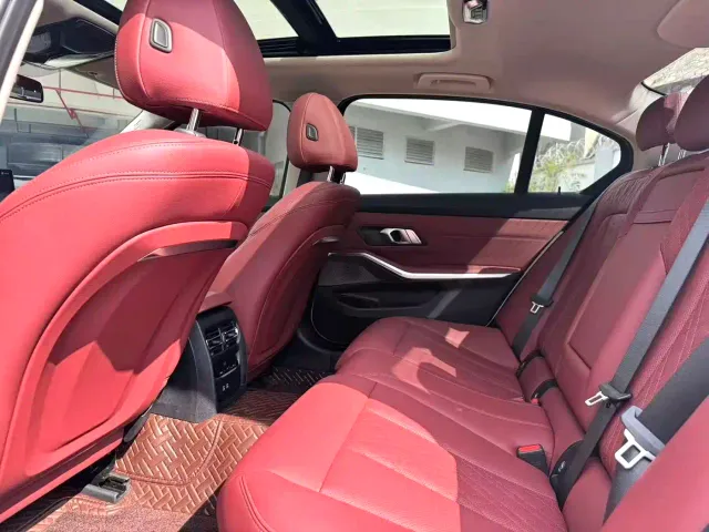BMW 3 Series — Фото автомобиля 9